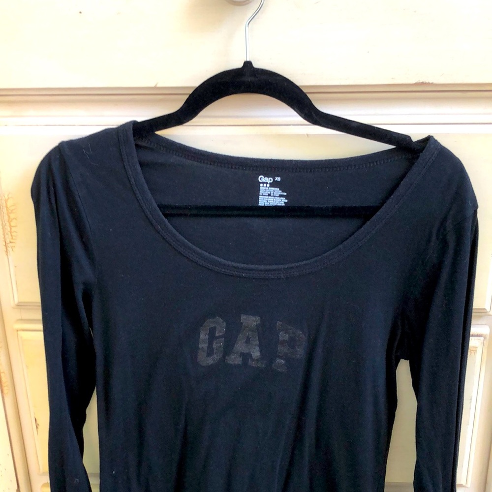 Gap long sleeve t shirt.